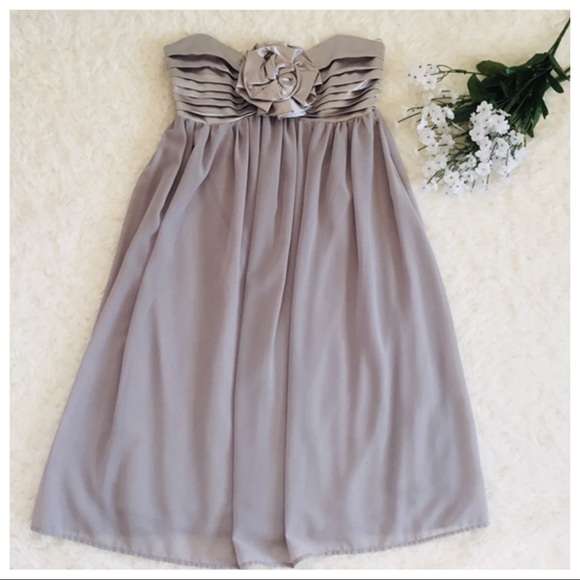 *DONATED* Formal Strapless Dress Silver Grey Size Medium - Picture 4 of 6